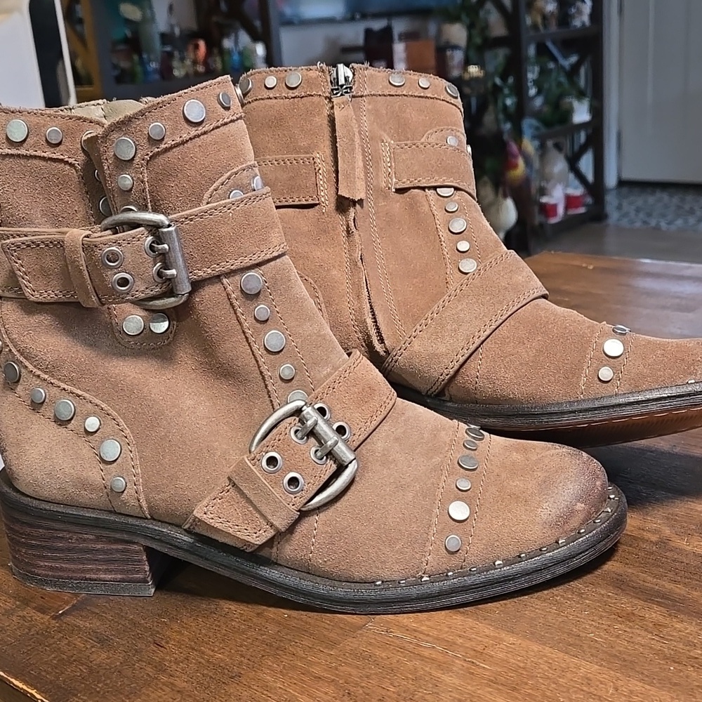 Sam Edelman Drea Studded Suede Tan Moto Boots Ladies 6.5